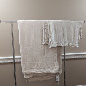 Pottery Barn Belgian Flax Linen King Duvet cover + two matching shams